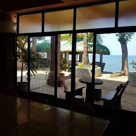 Jun And Carol Beach Cottages Pagudpud Exterior photo