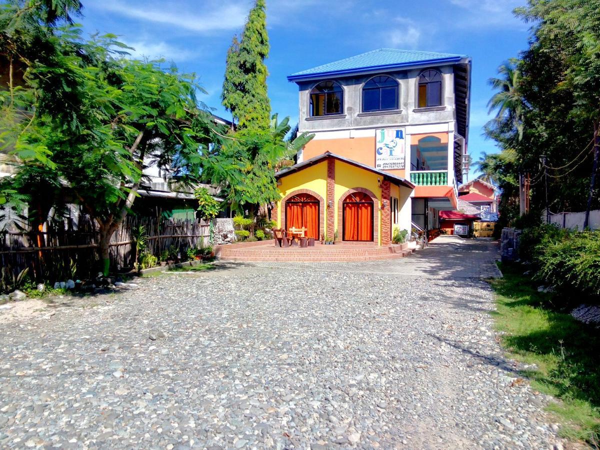 Jun And Carol Beach Cottages Pagudpud Exterior photo