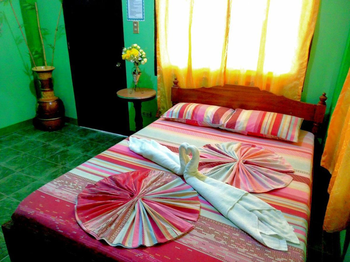 Jun And Carol Beach Cottages Pagudpud Exterior photo