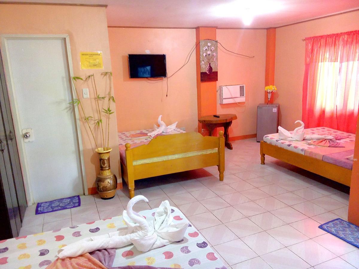 Jun And Carol Beach Cottages Pagudpud Exterior photo